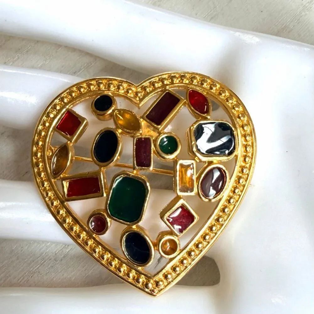 Vintage Gold Tone Heart Brooch Multicolor Glass Cabochon